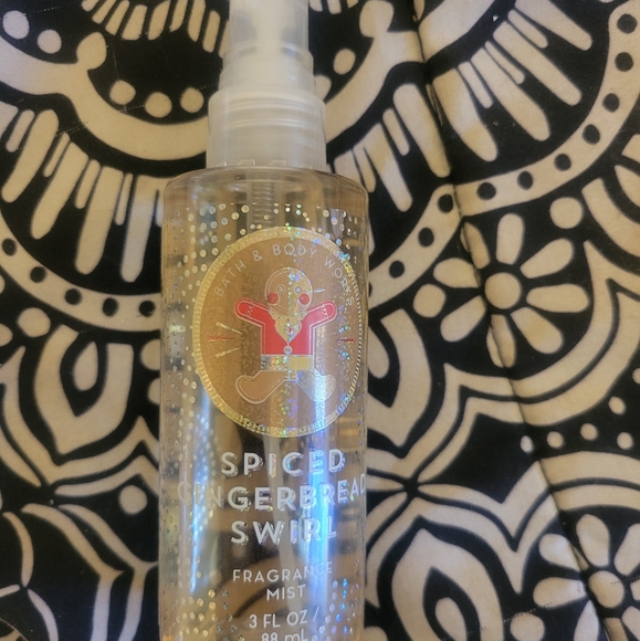 Bath & Body Works Mini Spray Spiced Gingerbread Swirl